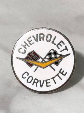 Vtg 1990s Corvette Owner White Enamel Racing Flag Detail Round Lapel Hat Pin